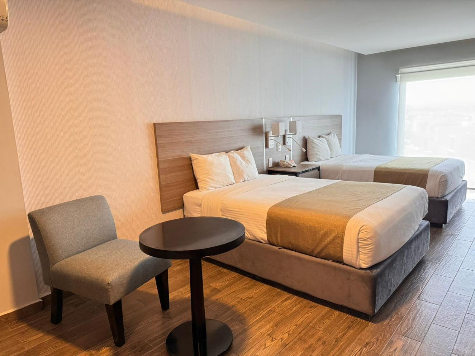 Hotel Nuvo Сальтильо Экстерьер фото