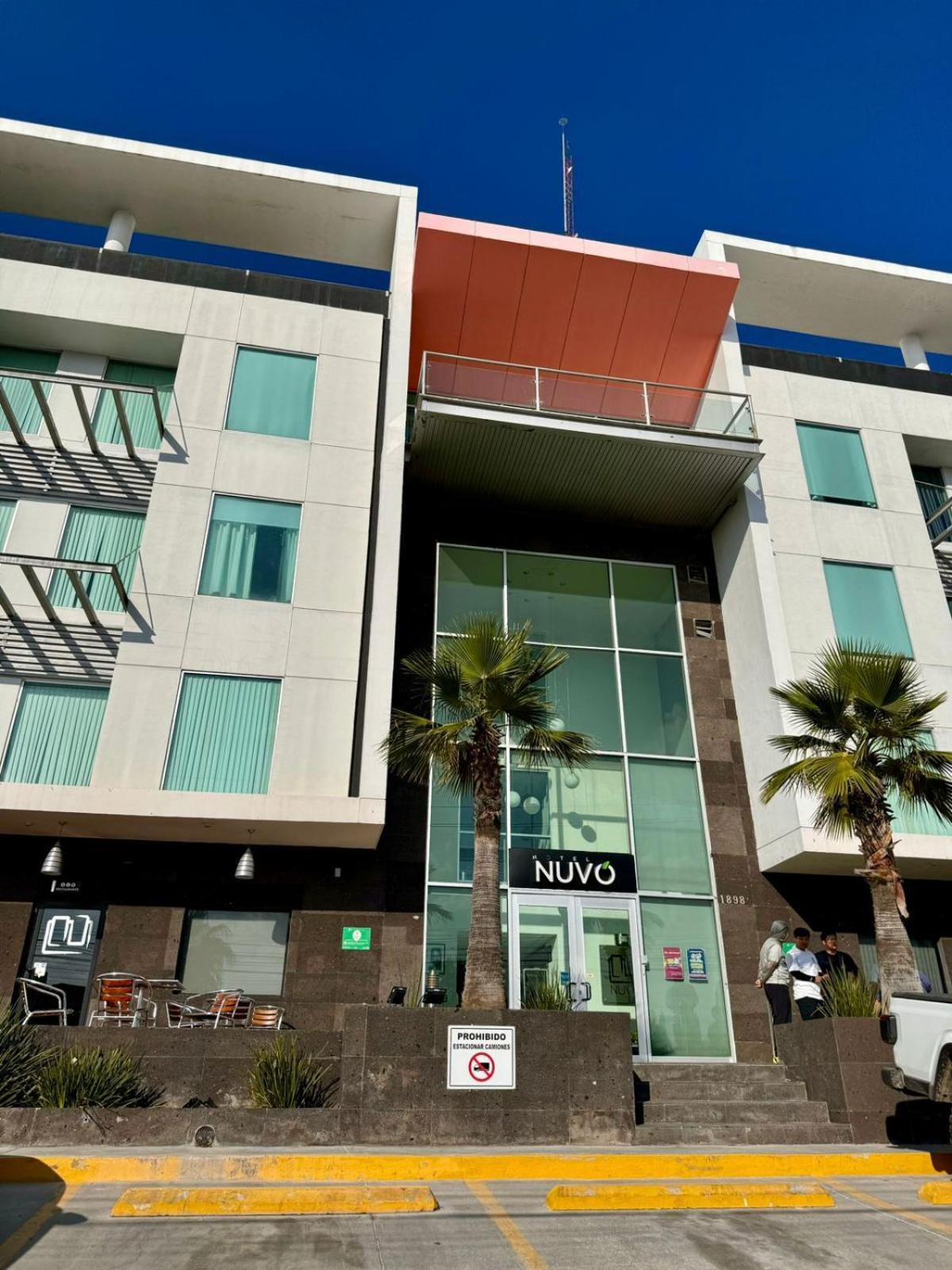 Hotel Nuvo Сальтильо Экстерьер фото
