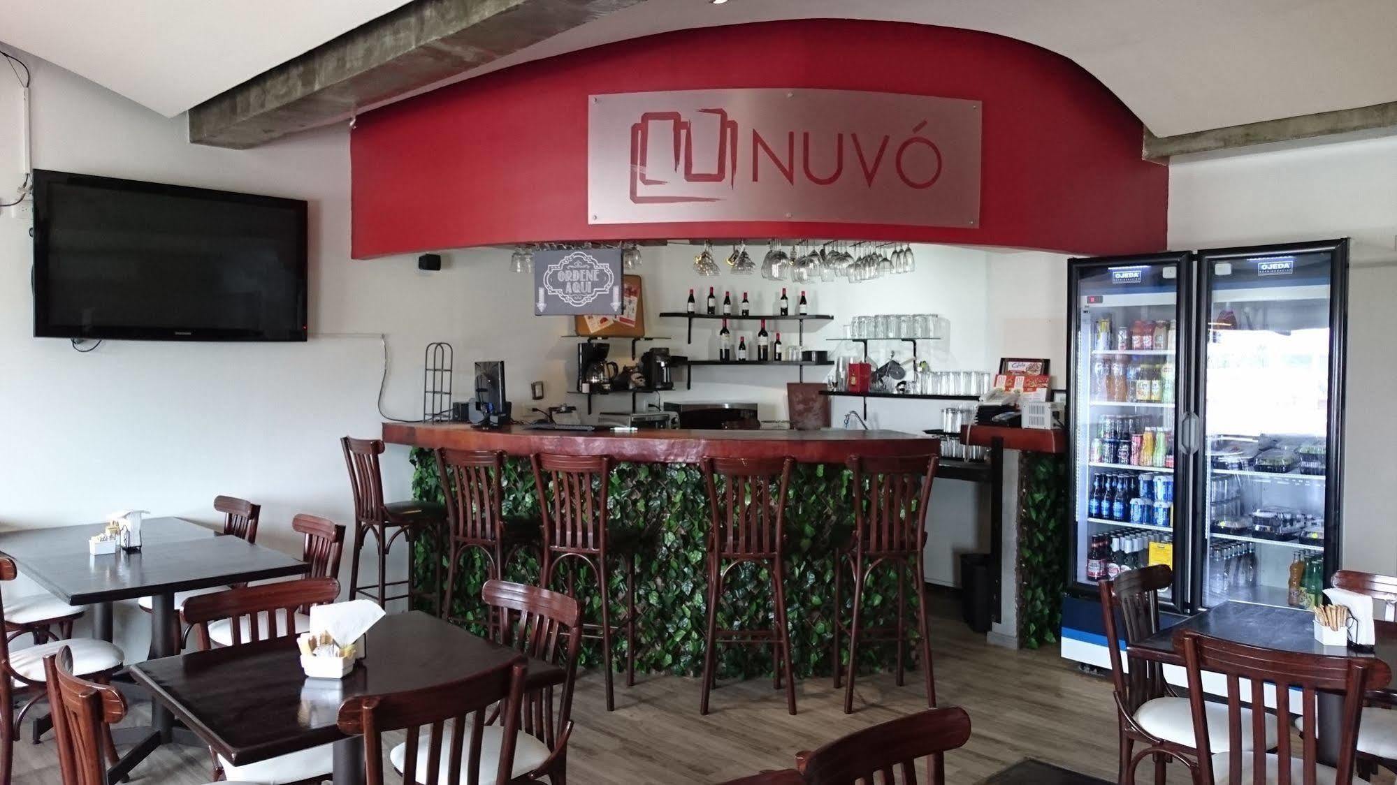 Hotel Nuvo Сальтильо Экстерьер фото